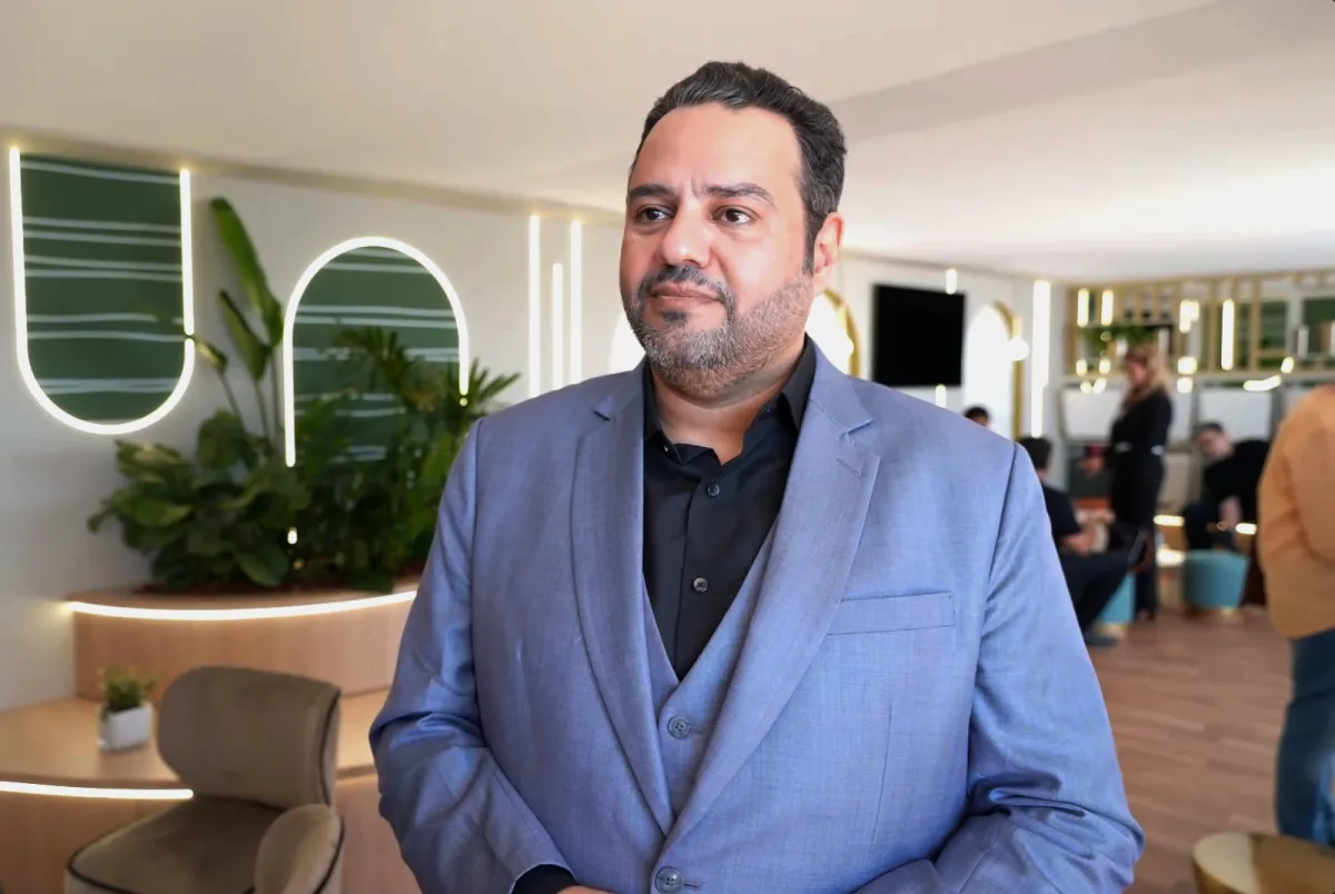 عبد الله آل عياف - الصورة من لقاء خاص مع سيدتي