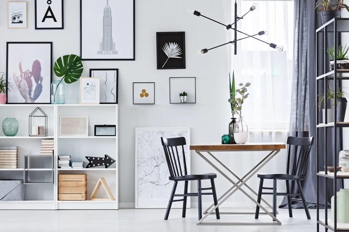 غرفة طعام صغيرة