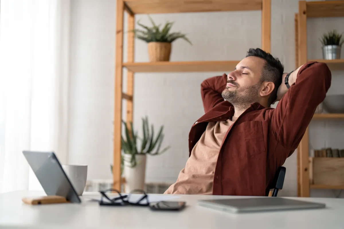 الوظيفة  المناسبة للشخص المنفتح على الغير