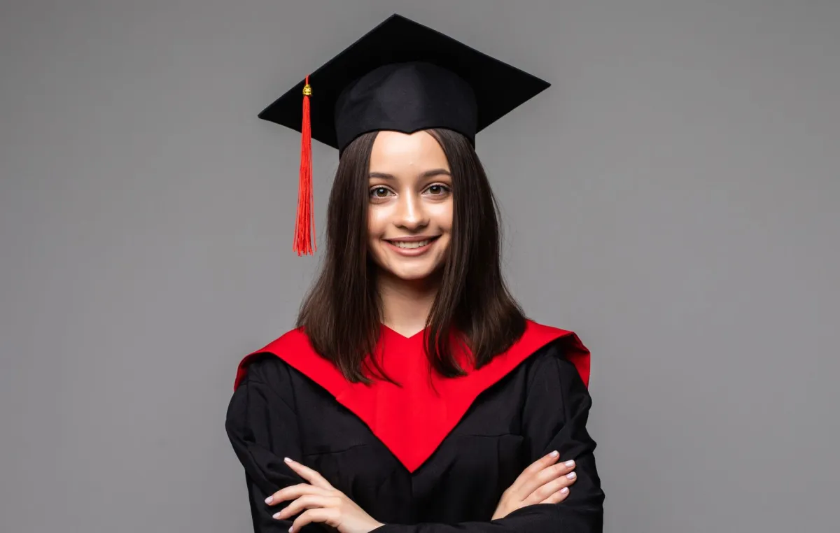 تسريحات شعر شبابية لحفل التخرج