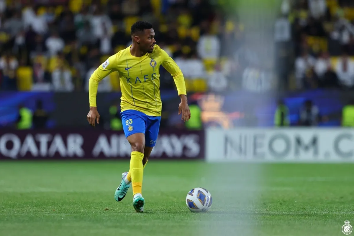 أيمن يحيى يتألق في نهائي كأس الملك ويحصد إشادة واسعة من الجمهور - الصورة من حساب نادي النصر على إكس