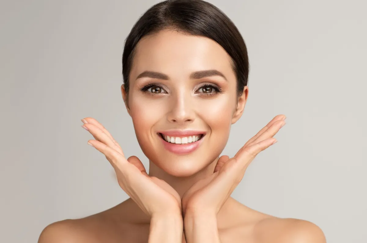 خلطات طبيعية لتفتيح البشرة الجافة 