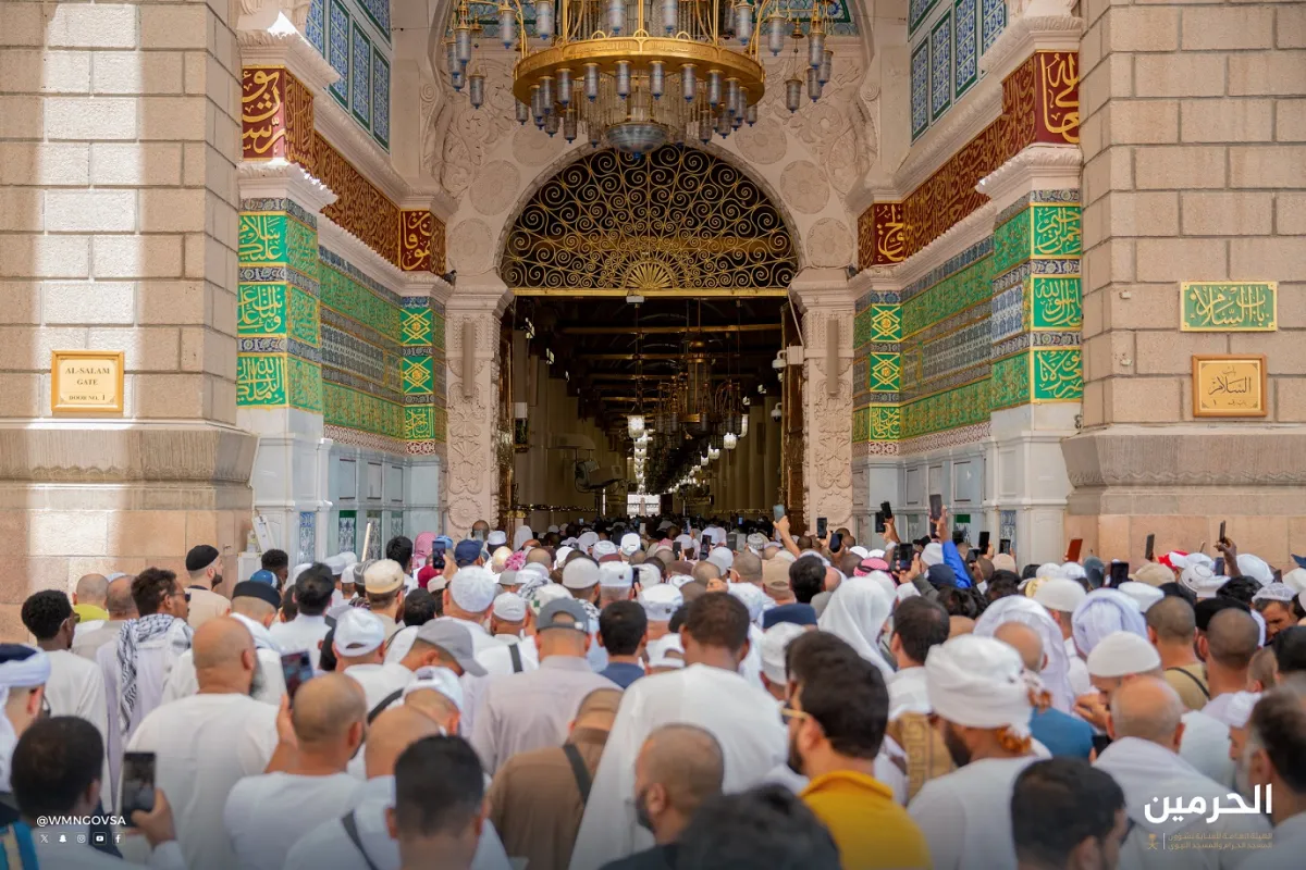 مصليات وغرفة خاصة بالصم لخدمة كبار السن وذوي الإعاقة خدمات شؤون الحرمين لضيوف الرحمن - الصورة من حساب هيئة شؤون الحرمين بالمسجد النبوي على إكس