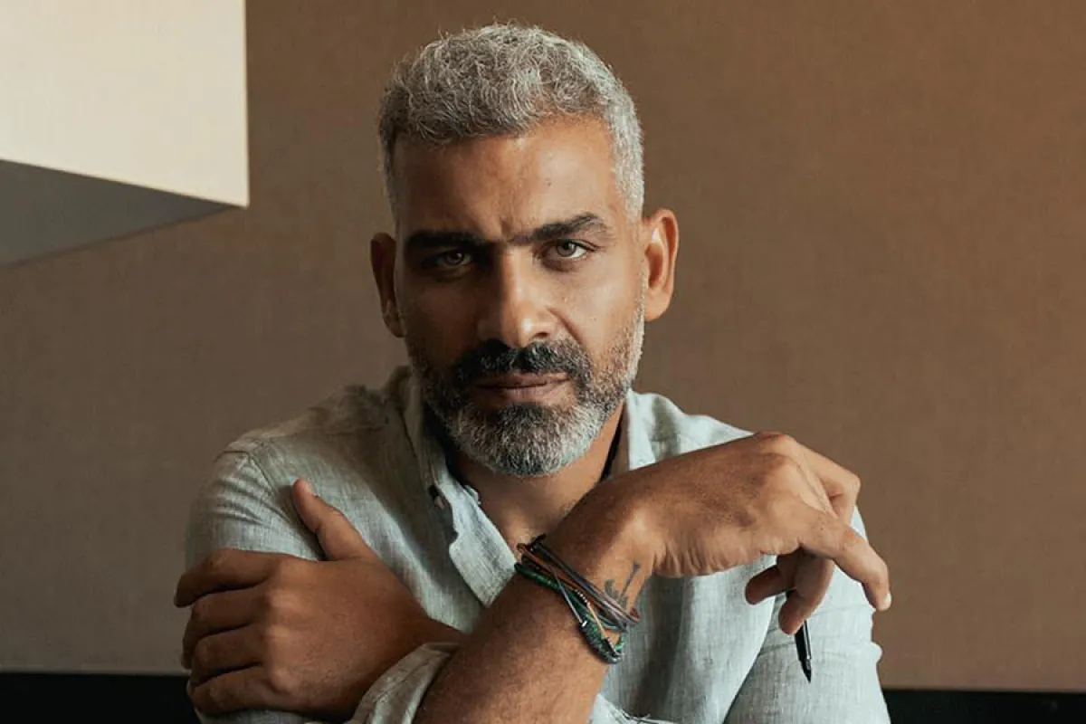 هاني عادل - الصورة من صفحته الرسمية على "فيسبوك"