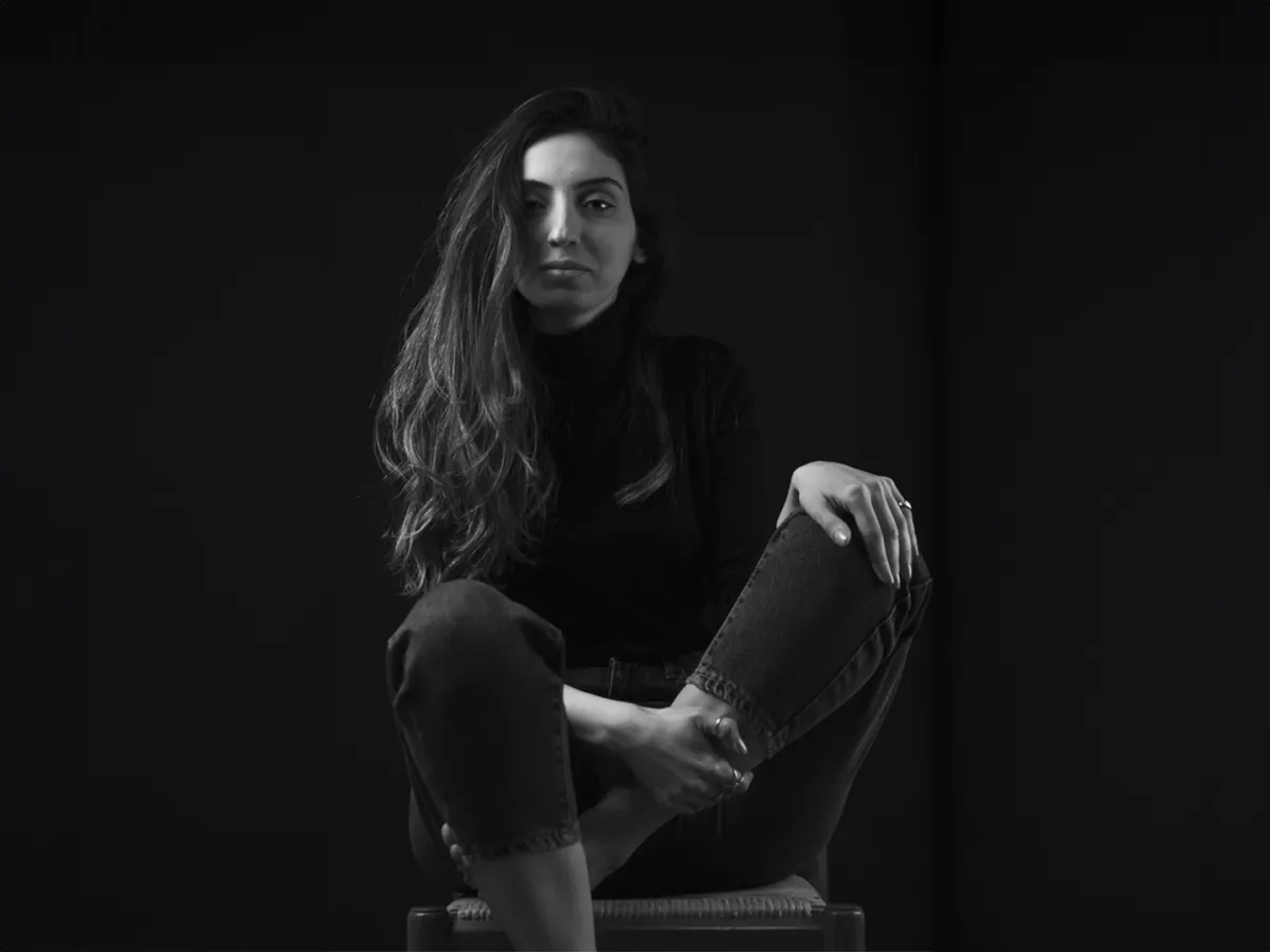 المهندسة والمصممة جووان يوسف يمين 