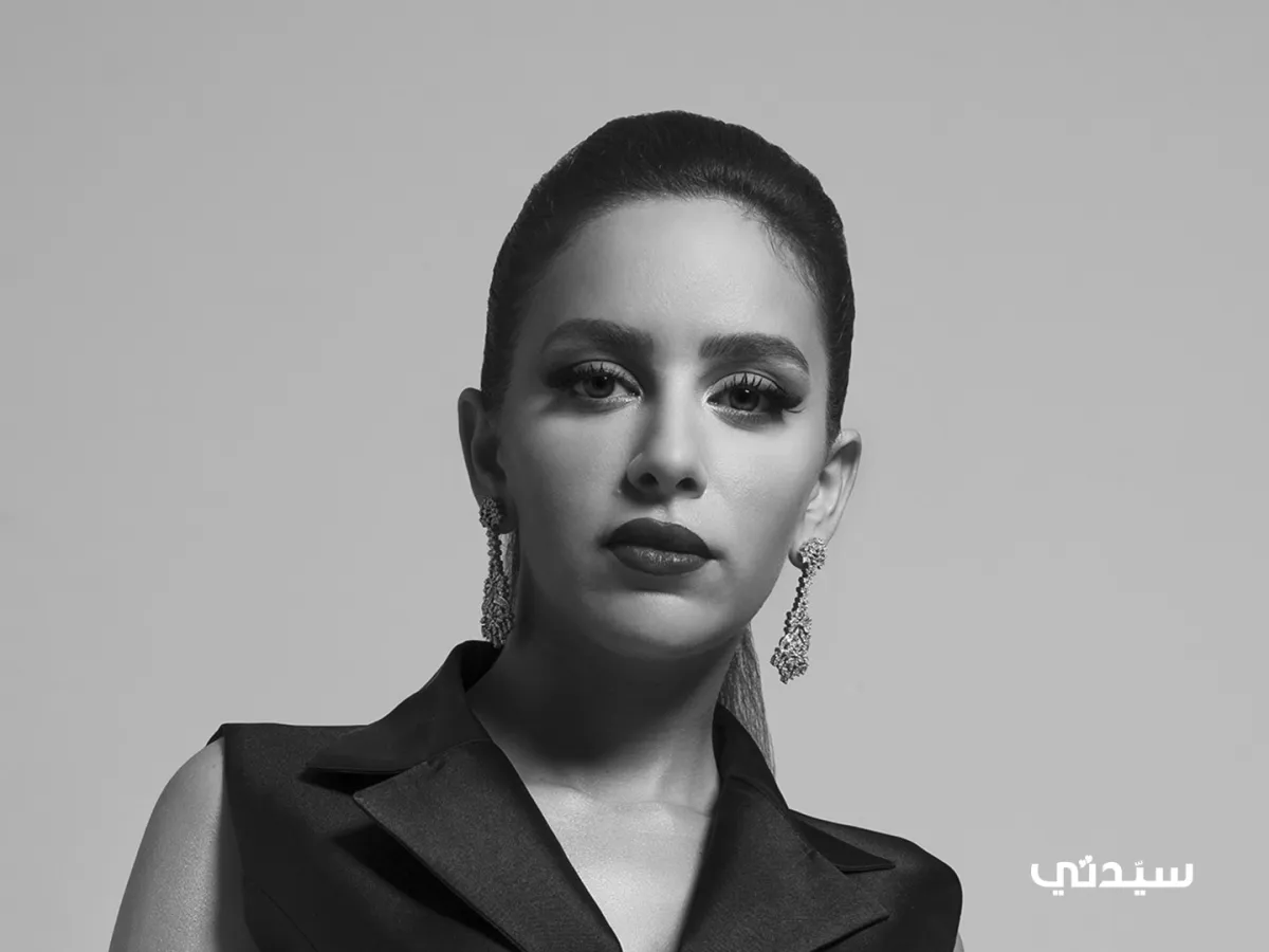 إطلالات جمالية لجميلة عوض- من جلسة تصوير خاصة بـ سيدتي