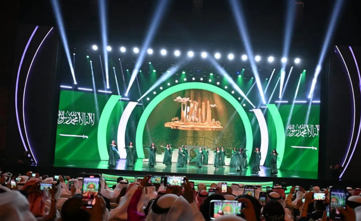 لوحة فنية بحفل الافتتاح بمهرجان الخليج للإذاعة والتلفزيون في دورته 16- تصوير حسين السلطان