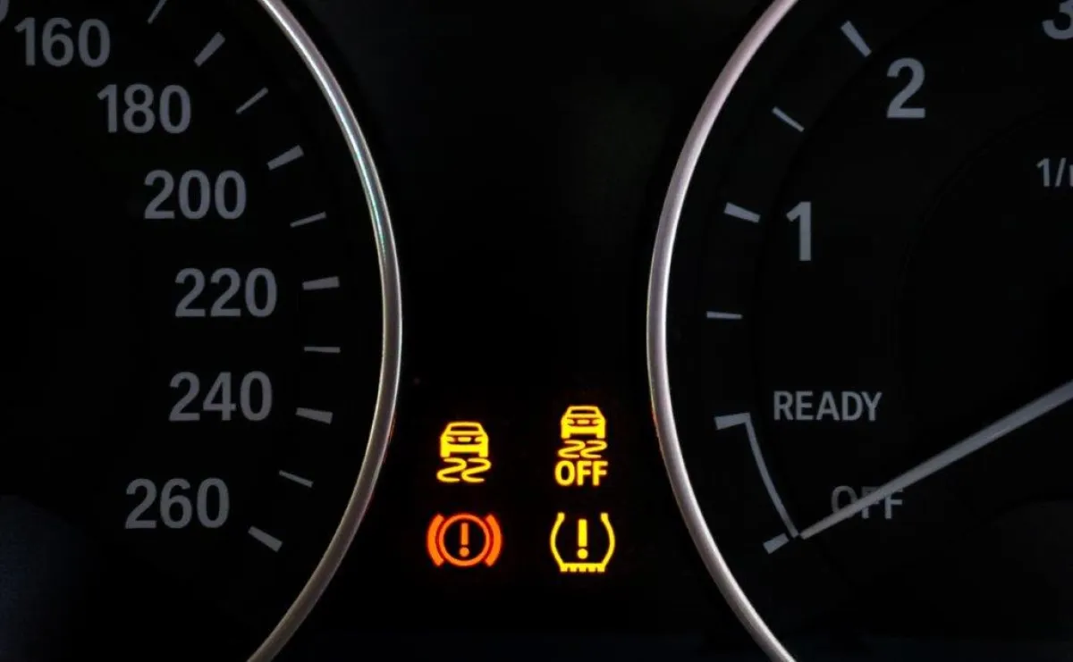 العلامات والاشارات عل عداد السيارة