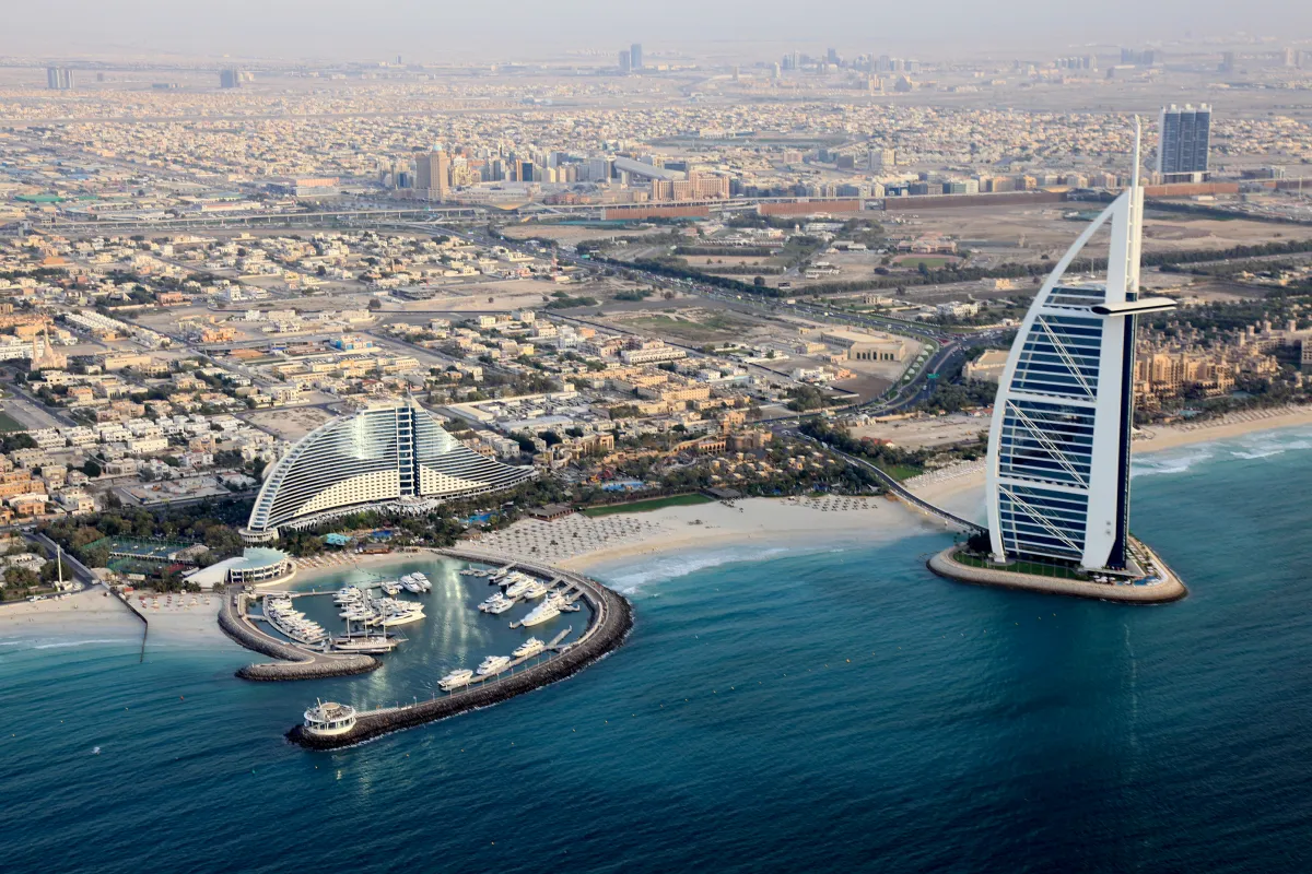 شواطئ دبي. الصورة من مكتب دبي الإعلامي