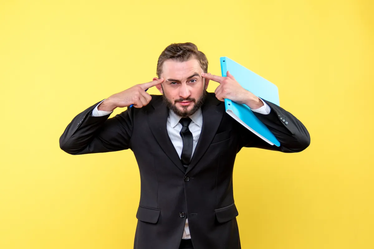  كيفية التعامل بحكمة وفعالية مع مدير يصعب التعامل معه؟