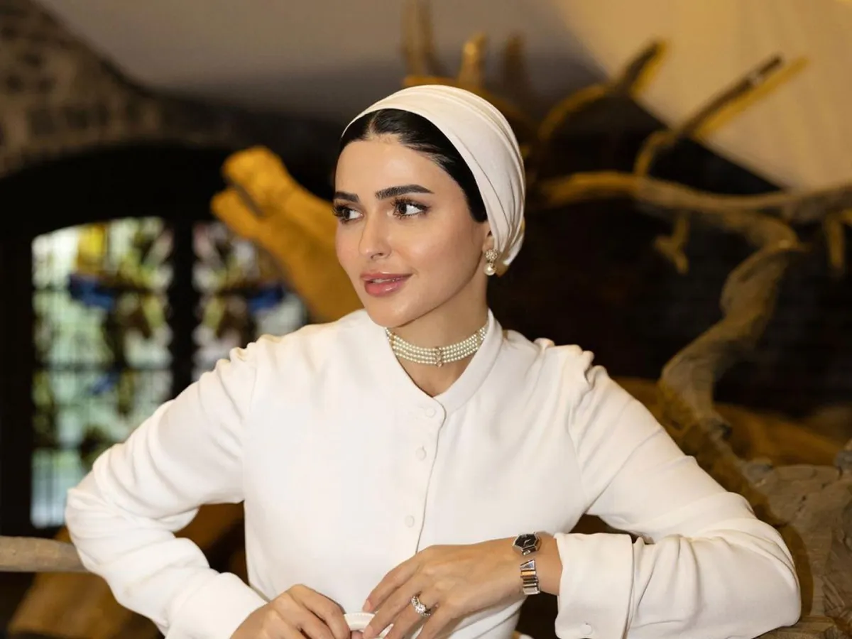 المؤثرة حنين الصيفي بعقود اللؤلؤ - الصورة من انستجرام حنين الصيفي