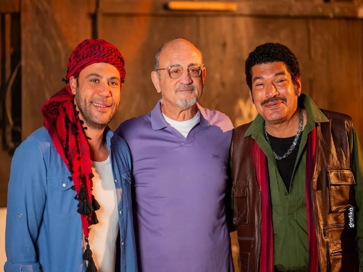 شريف عرفة مع محمد إمام وباسم سمرة- الصورة من المكتب الاعلامى للشركة المنتجة لفيلم اللعب مع العيال