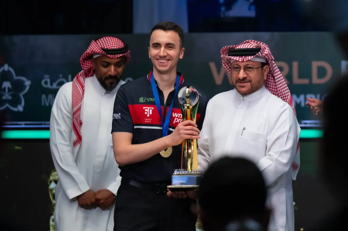 من تتويج الأمريكي فيدور جورست بلقب البطولة