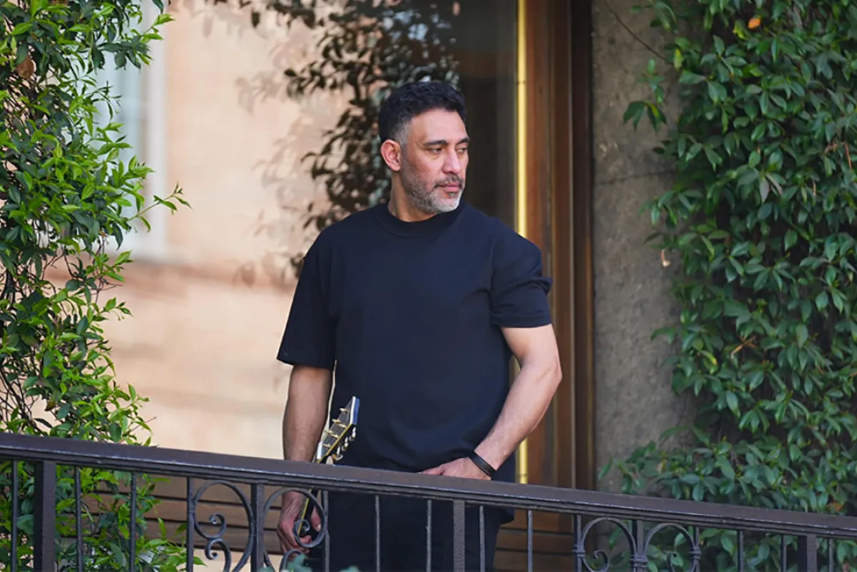 عمرو مصطفى- الصورة من صفحته الرسمية على فيسبوك