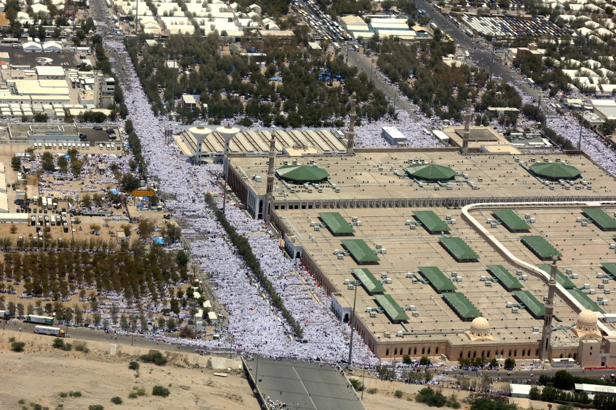 "مسجد نمرة" أحد أهم المعالم التاريخية والروحية في مشعر عرفات - ( الصورة من Abdel Ghani BASHIR : AFP )