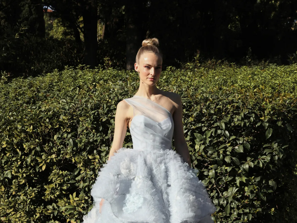 فستان من إينيس دي سانتو Ines Di Santo - الصورة من Launchmetrics/Spotlight ©