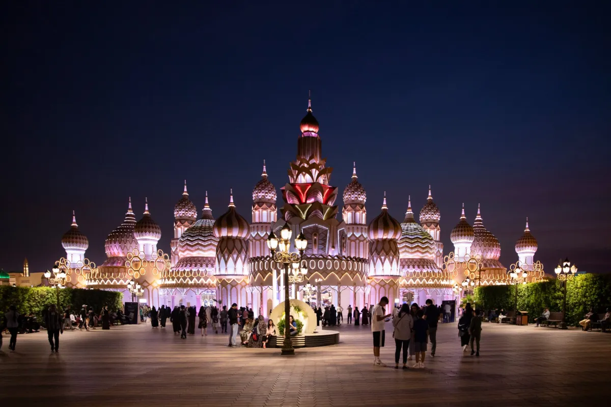 القرية العالمية. الصورة من مكتب دبي الإعلامي