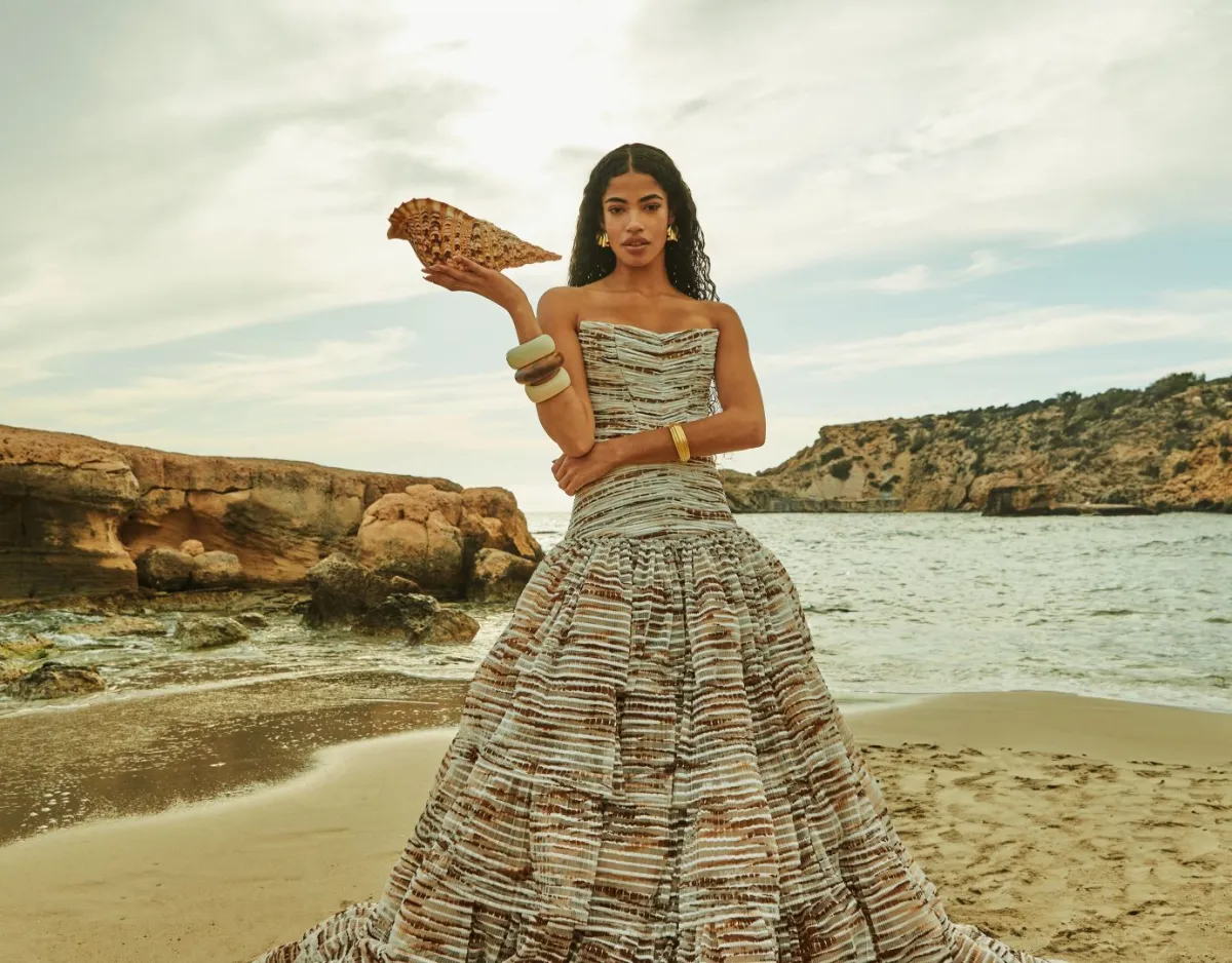 فستان من ثريد ستايلنغ Thread Styling - الصورة من العلاقات العامة 