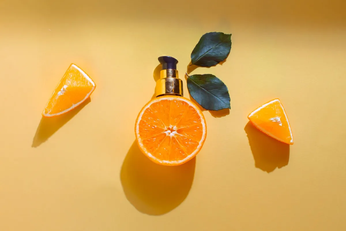 عطور نسائية برائحة البرتقال لصيف 2024