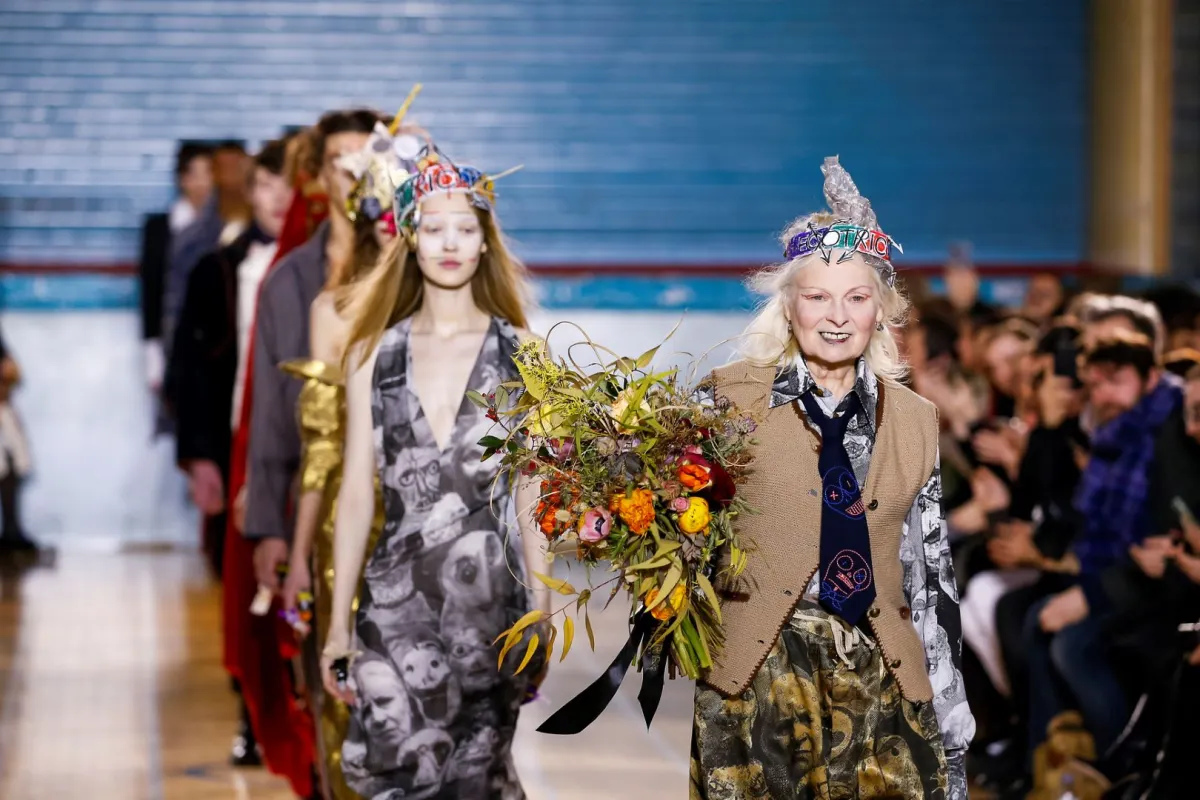 فيفيان ويستوود Vivienne Westwood تختتم عرضها لخريف وشتاء 2017-  الصورة من Launchmetrics/Spotlight ©