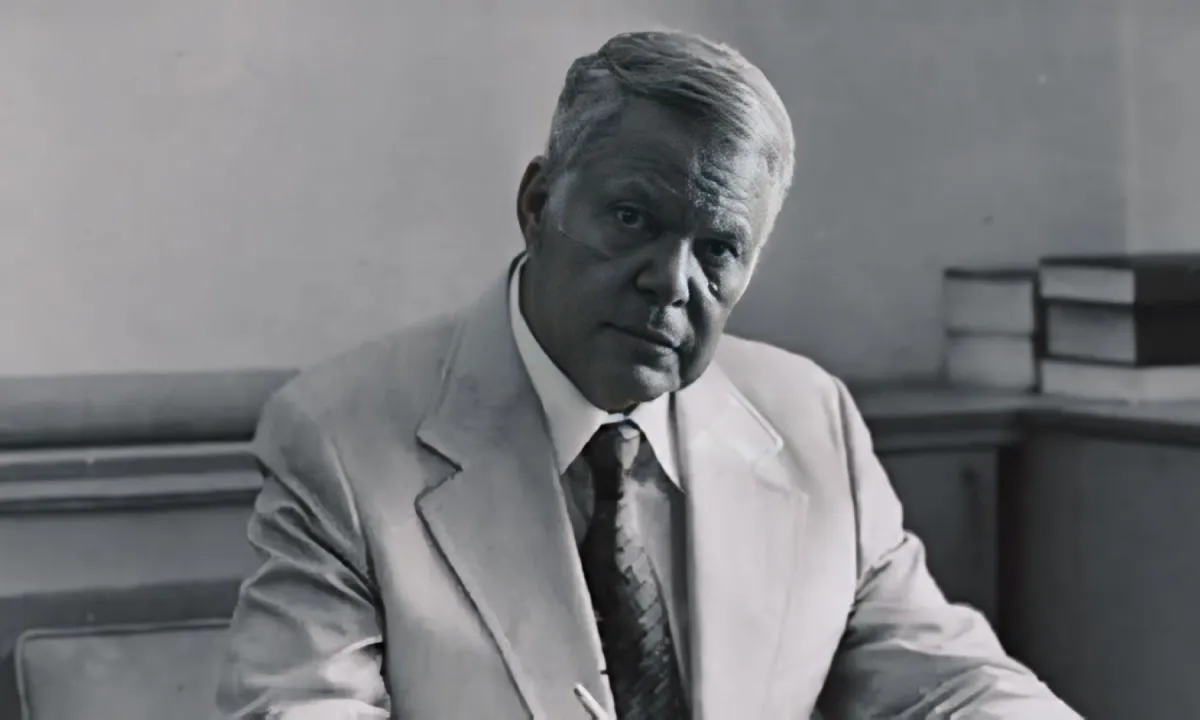 يوسف السباعي - صورة أرشيفية