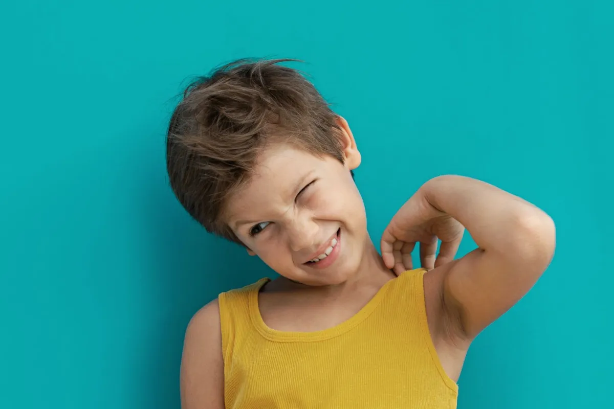 صورة طفل تحت الشمس