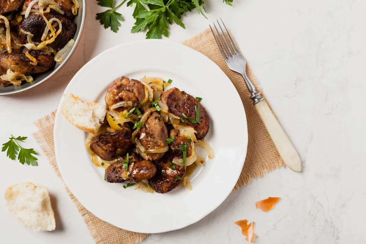 صورة لطبق من الكبدة