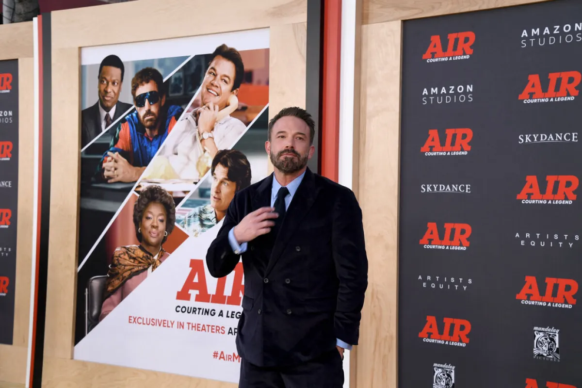بن أفليك Ben Affleck في عرض فيلم "AIR" (مصدر الصورة: Jon Kopaloff / GETTY IMAGES NORTH AMERICA / Getty Images via AFP)