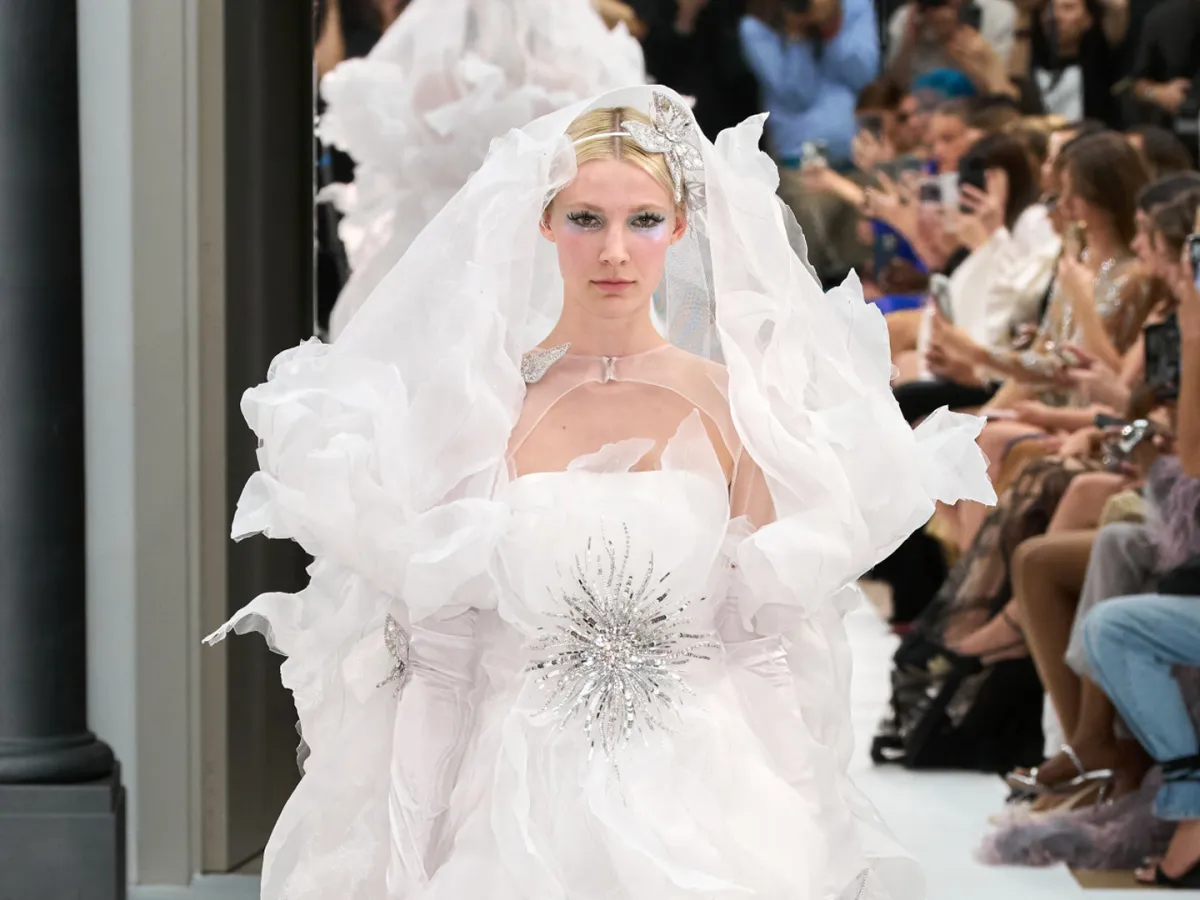 فستان من يانينا كوتور Yanina Couture - الصورة من Launchmetrics/Spotlight ©