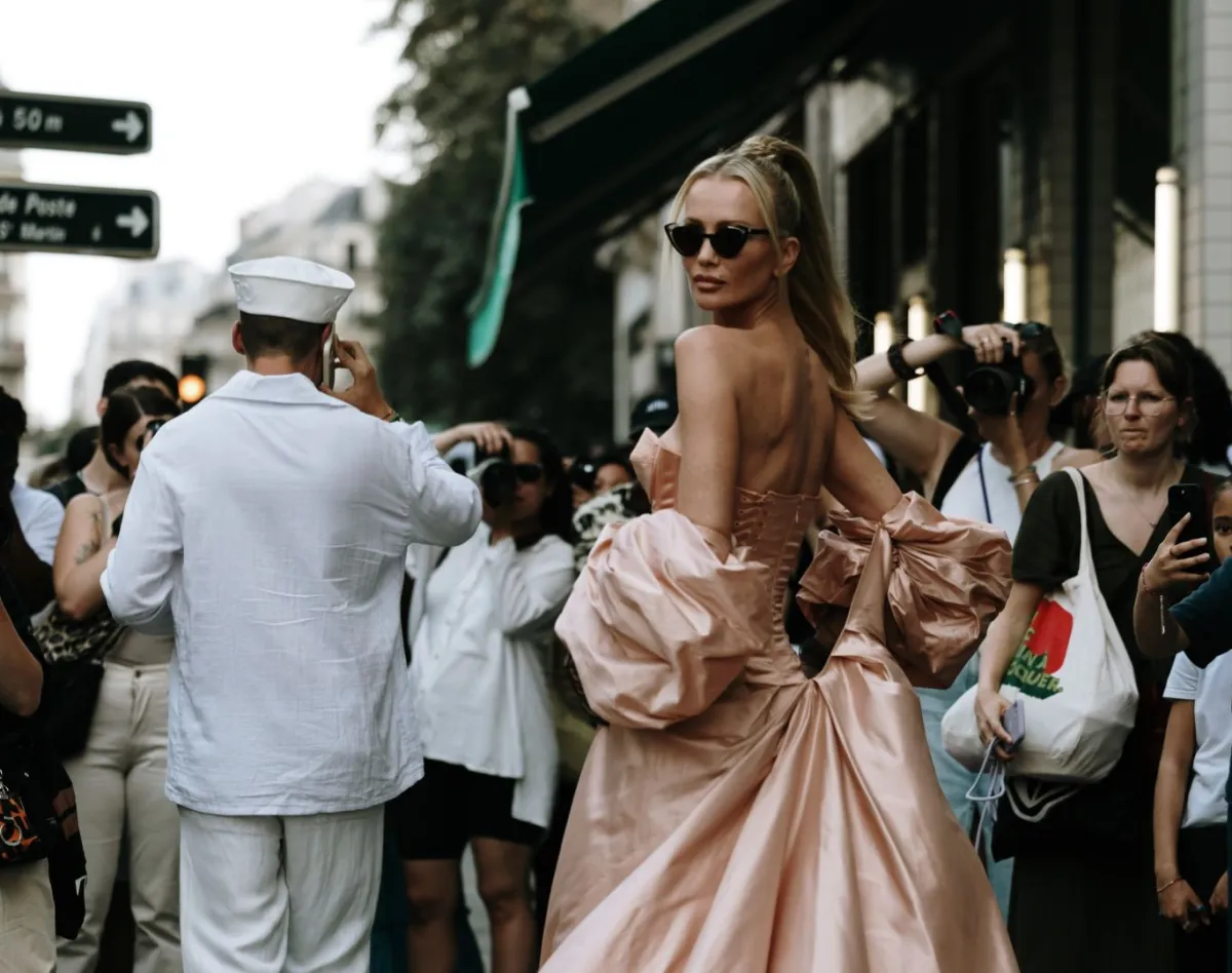 فستان زهري بقصة الأميرات- الصورة من Launchmetrics/Spotlight ©