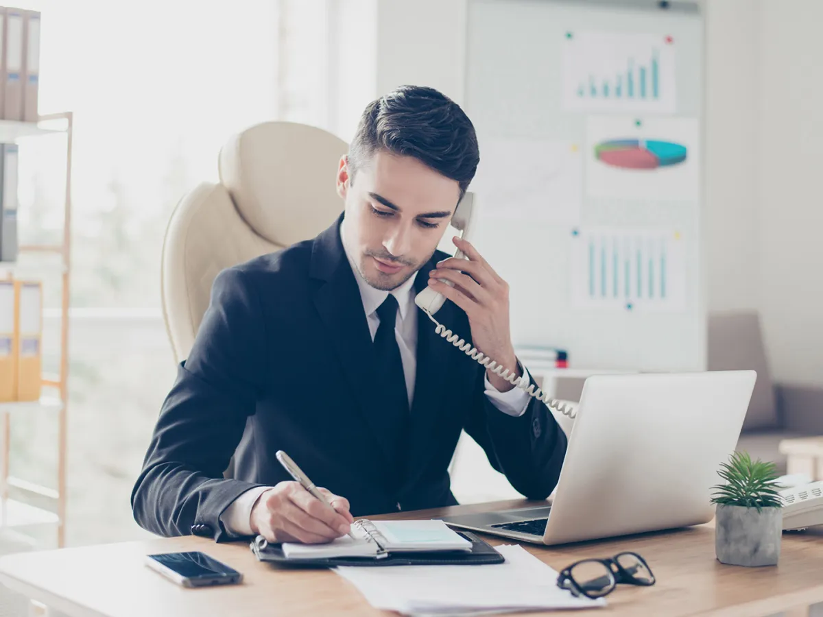 نصائح ملهمة.. كيف تثق بنفسك وتتغلب على الشك في مكان عملك؟