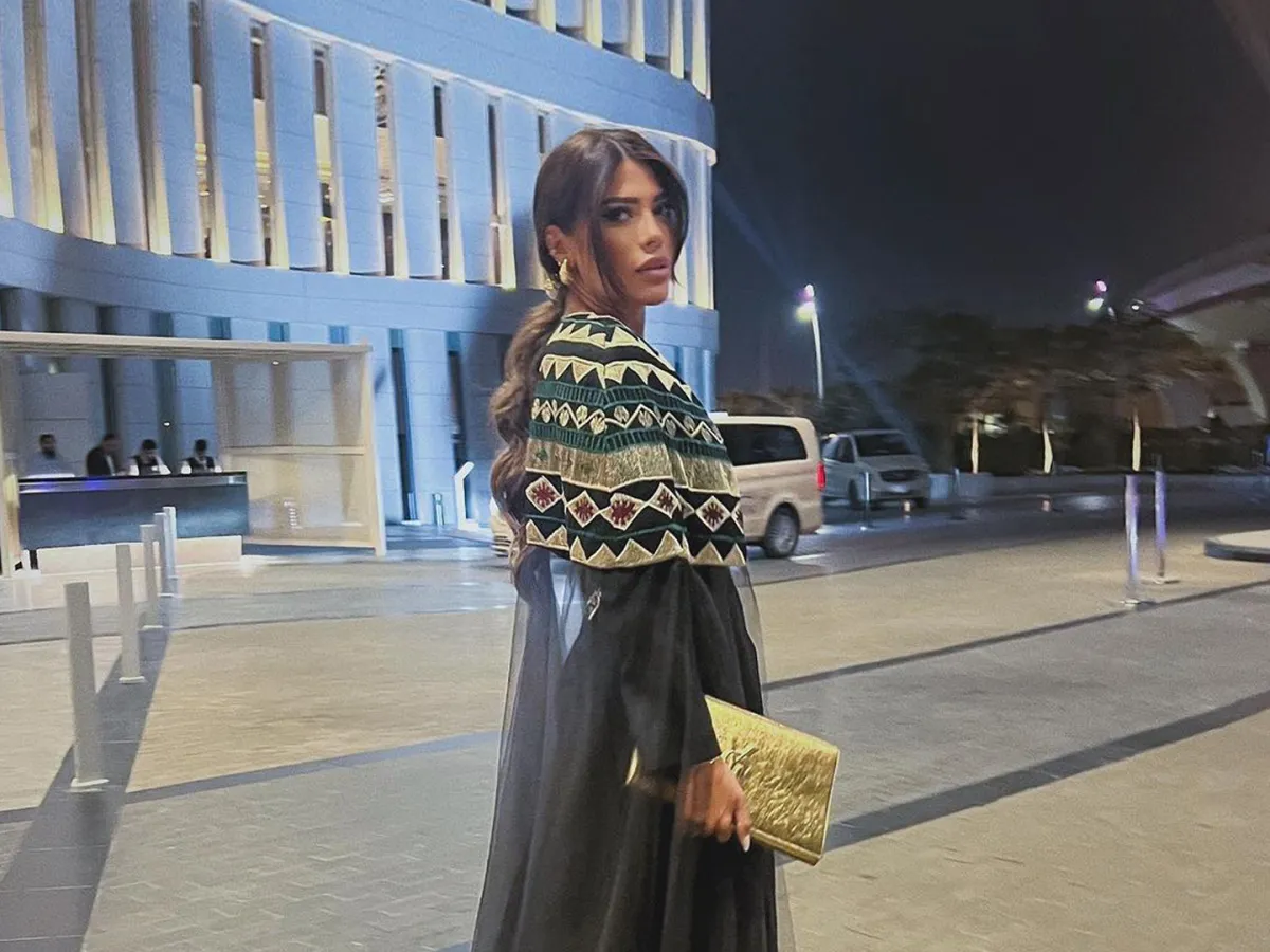 تسريحات شعر طويل للمناسبات