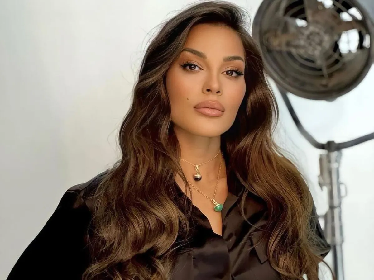 مكياج للشعر البني من وحي النجمات