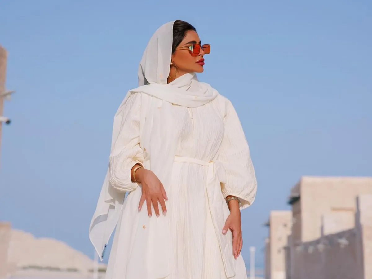 مدونة الموضة خلود العلي - الصورة من حسابها على إنستغرام