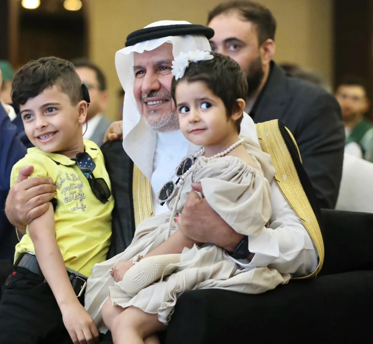 أعمال إنسانية