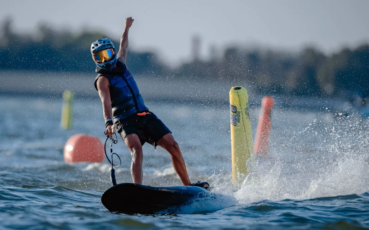 بطولة موسم جدة الدولية للموتوسيرف بكورنيش أبحر