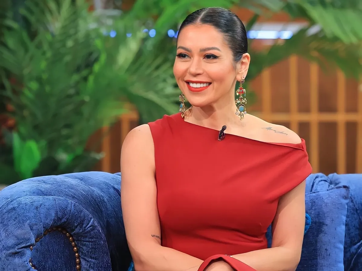 لقاء الخميسي- الصورة من صفحتها على فيسبوك