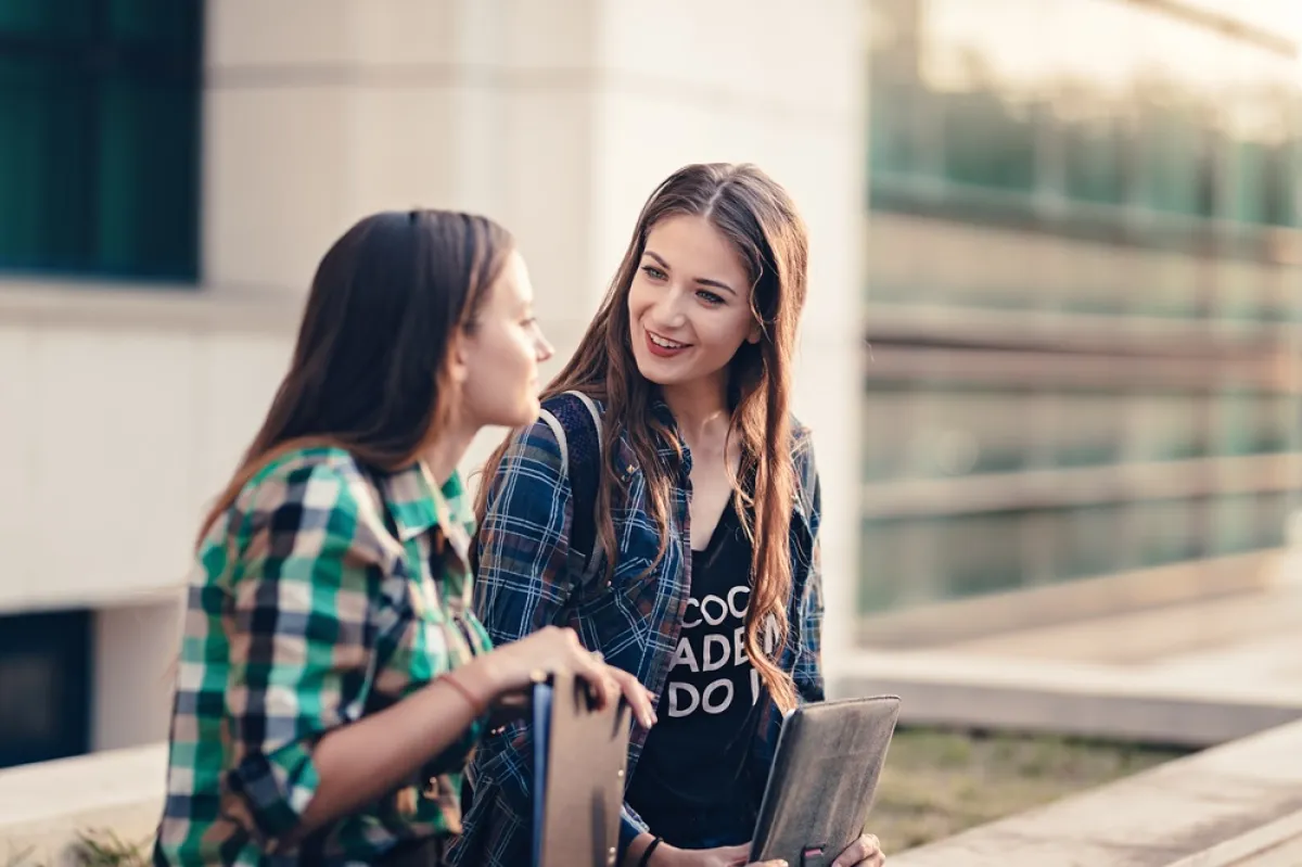 يعمل التعليم الجامعي على تكوين المهارات الابتكارية والعملية للطلاب