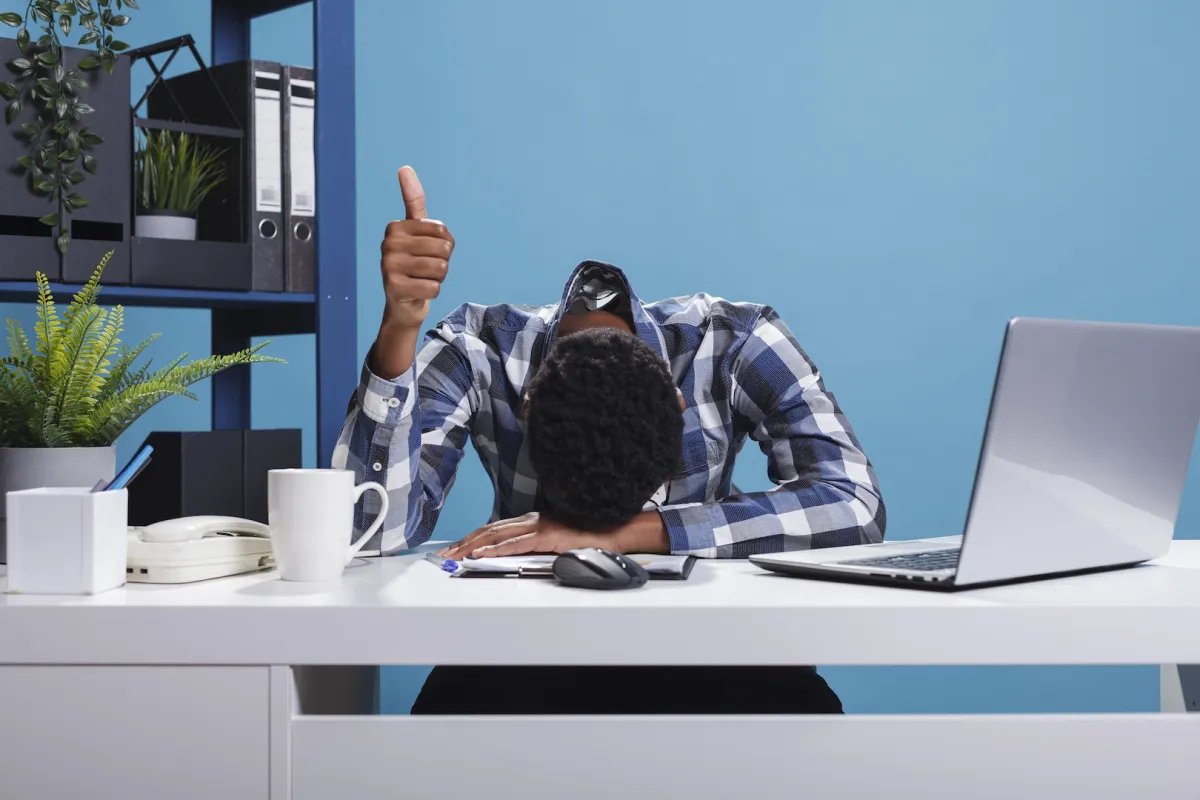 كيفية تحويل فترة التوقف عن العمل إلى وقت مثمر ومليء بالإيجابية والإنجاز؟