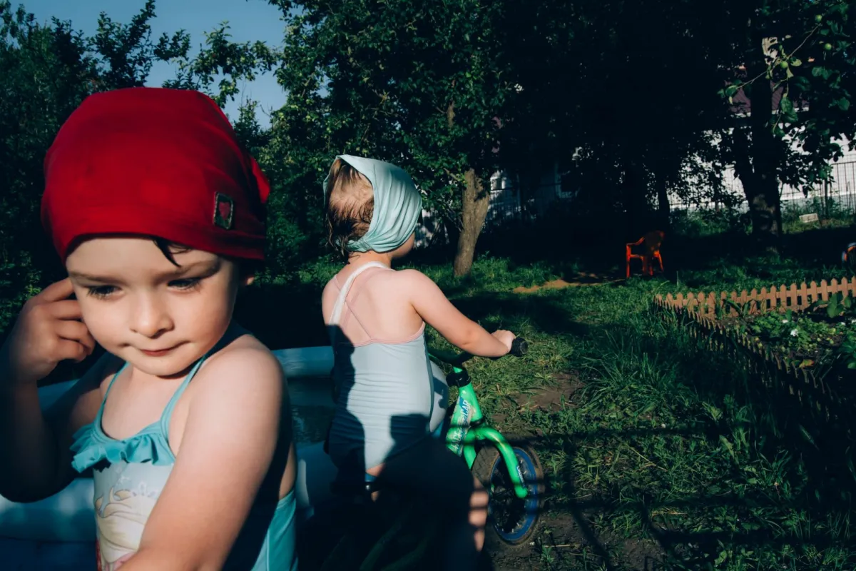 أطفال في الصيف