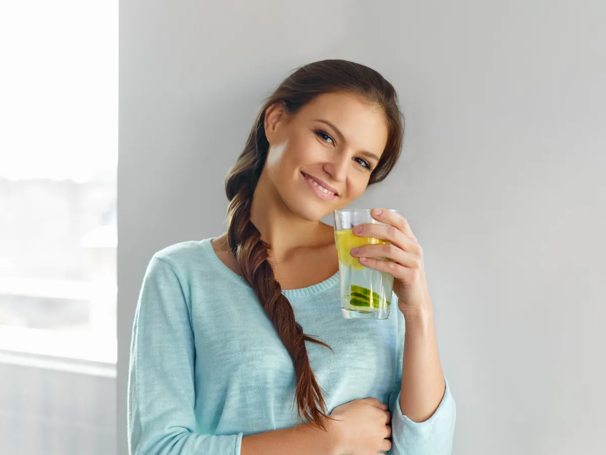 رجيم الماء والليمون لخسارة 4 كيلو في أسبوع  بإِشراف اختصاصية تغذية