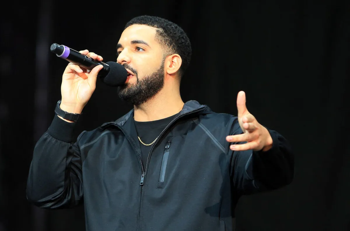 دريك Drake في تورنتو كندا (مصدر الصورة: Vaughn Ridley / GETTY IMAGES NORTH AMERICA / Getty Images via AFP)