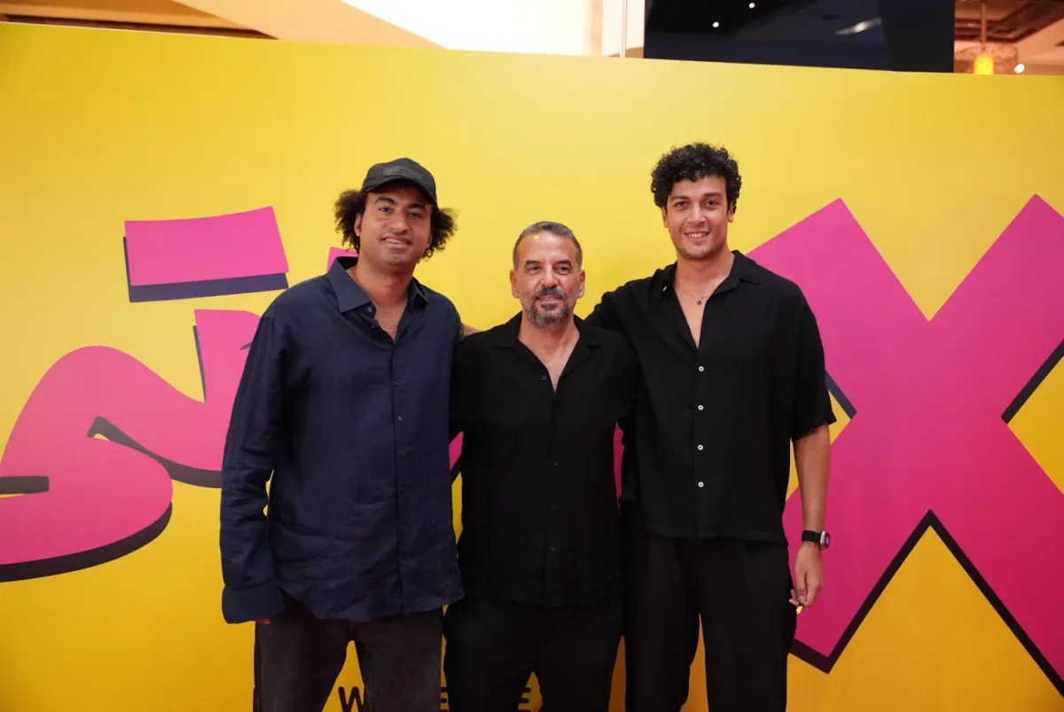 على ربيع والمؤلف أحمد عبد الوهاب مع منتج فيلم X مراتي من العرض الخاص