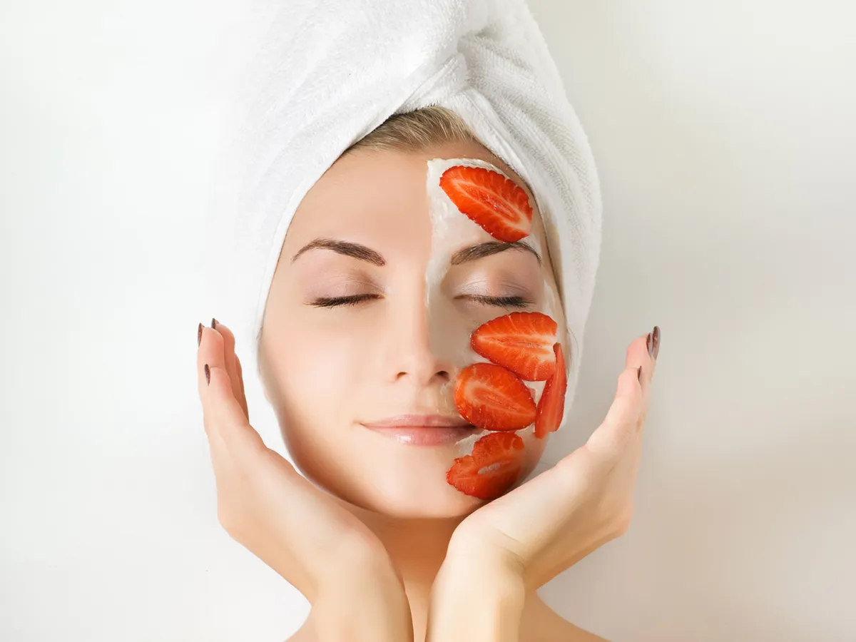 فوائد ماسك الفراولة للبشرة الجافة