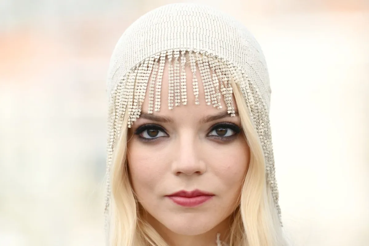 آنيي تايلور Anya Taylor