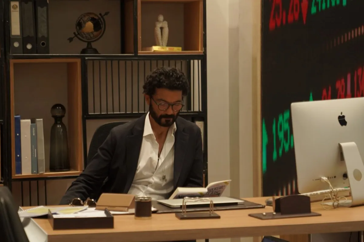  خالد النبوي من كواليس مسلسل سراب- الصورة من المركز الإعلامي للشركة المنتجة