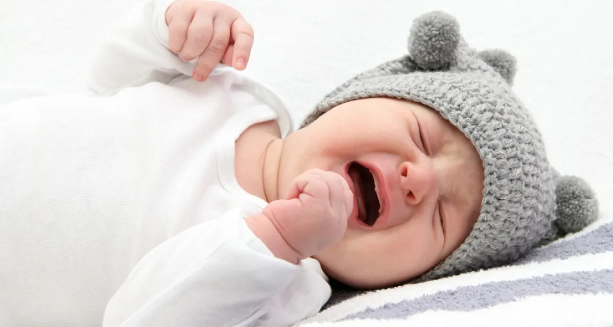 صورة لطفل يبكي