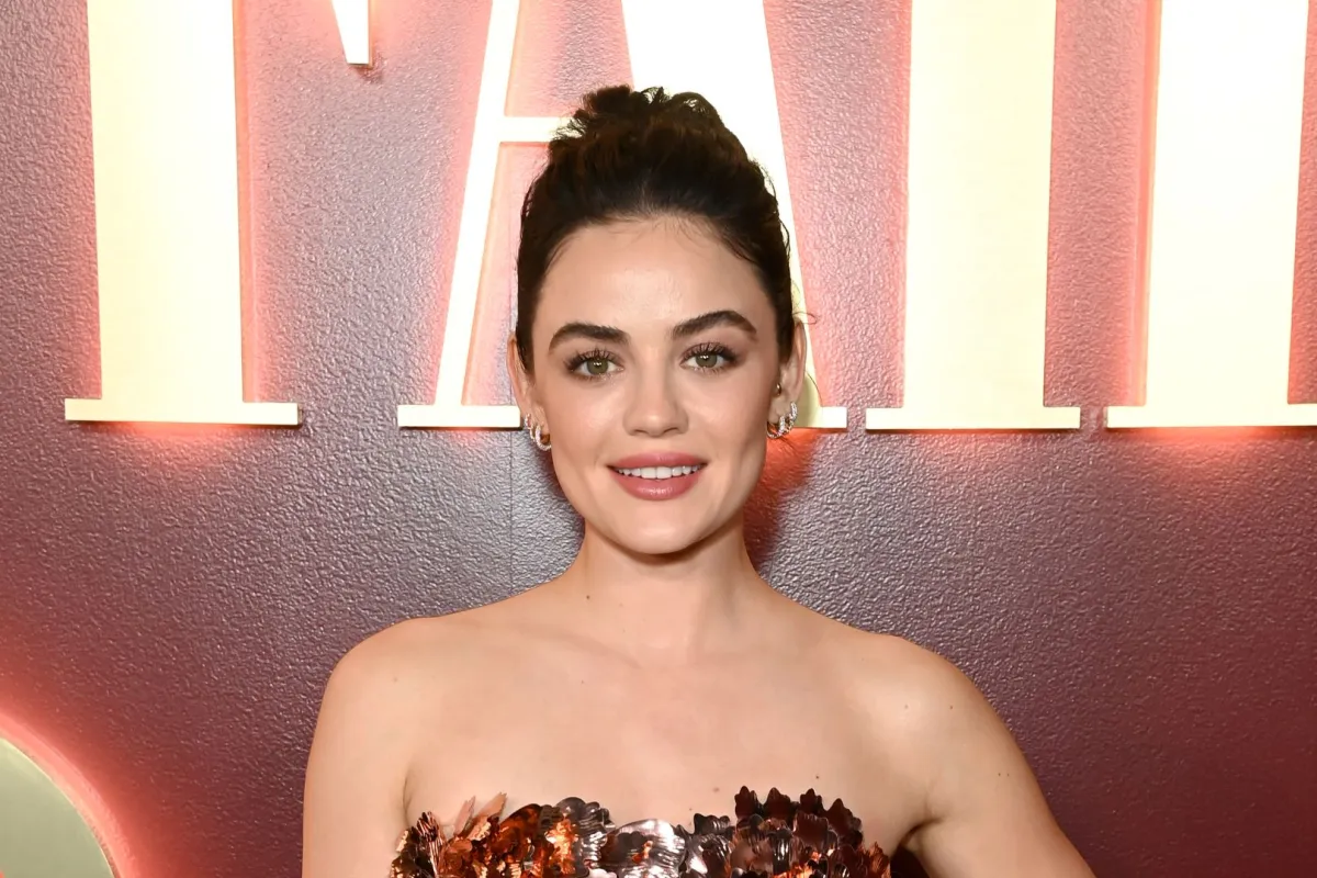 لوسي هيل Lucy Hale