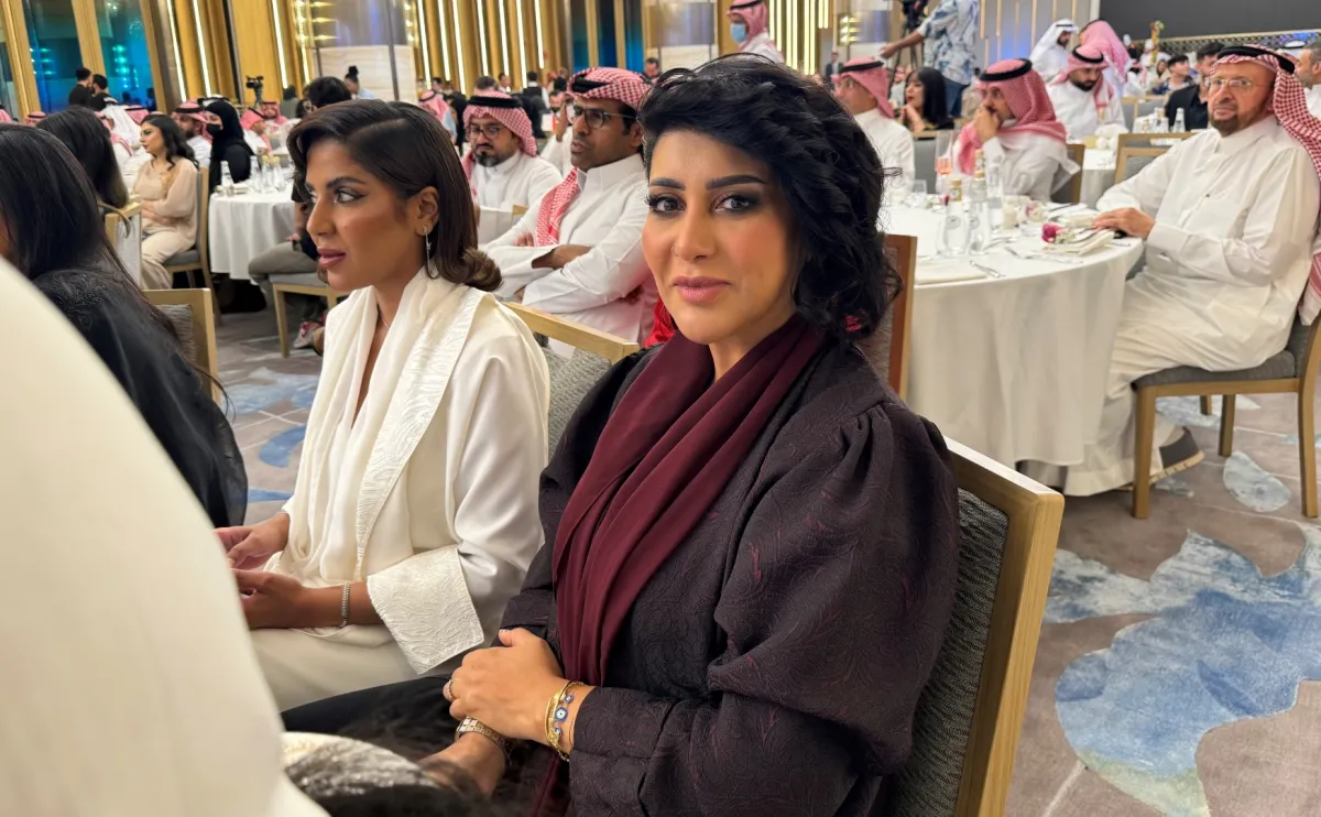 منيرة العبداللة زوجة الفنان عبدالله السدحان 