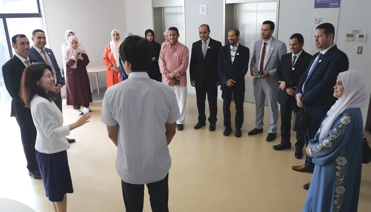  تعريف المشاركين بالأساليب التعليمية اليابانية. الصورة من الحساب الرسمي لجائزة محمد بن زايد لأفضل معلم على منصة x